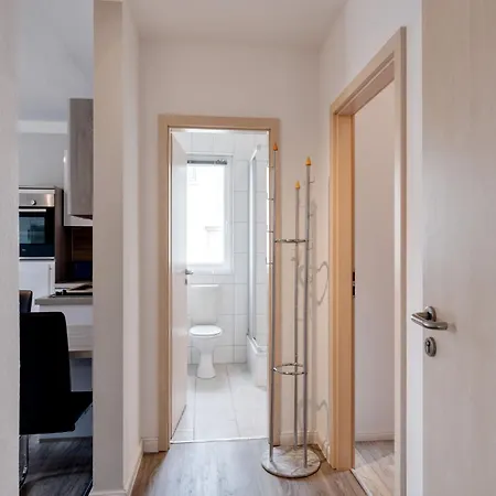 Attic With Garden Access *