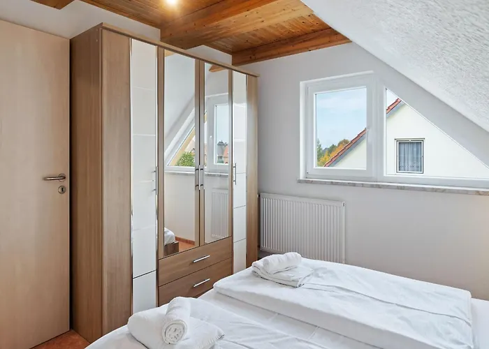 Attic With Garden Access * Groß Schwansee