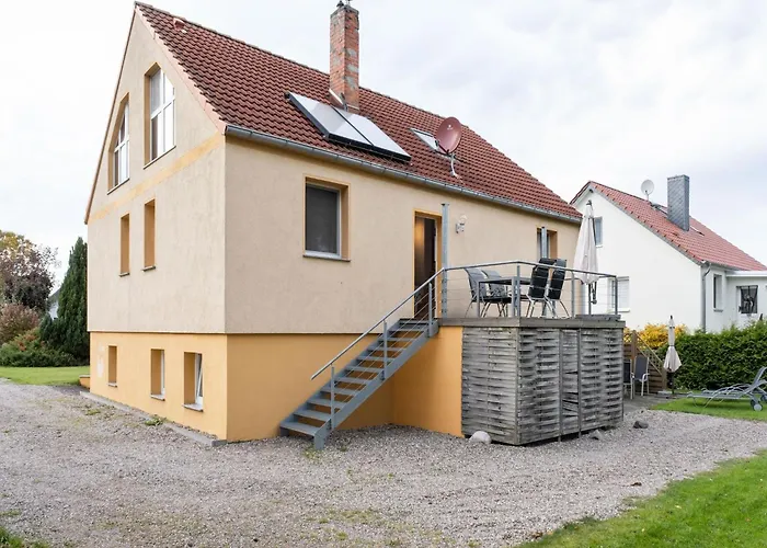 Attic With Garden Access アパート Groß Schwansee